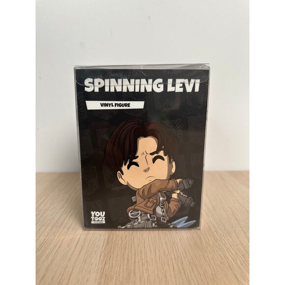 YouTooz - Spinning Levi - Attack On Titan - NEW - Picture 1 of 4